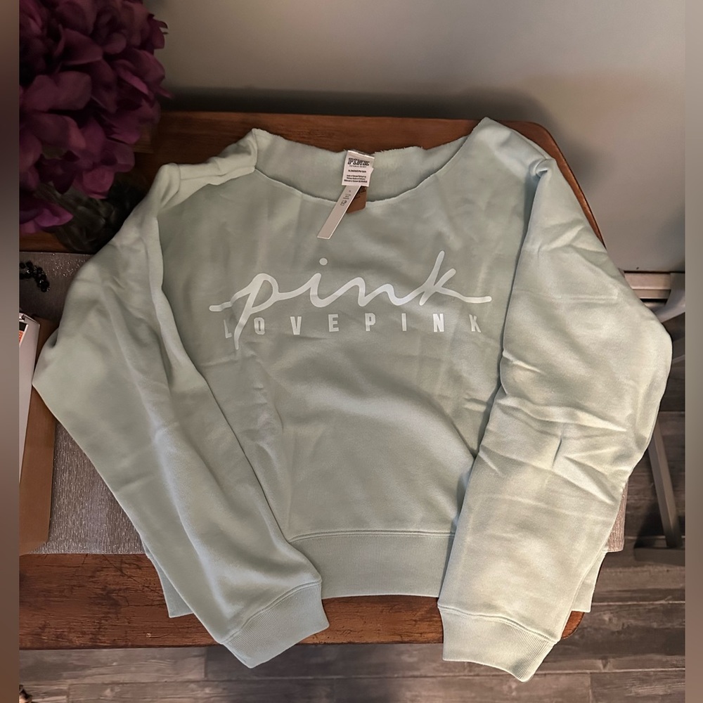 Victoria’s Secret PINK Fleece Cropped Sweatshirt